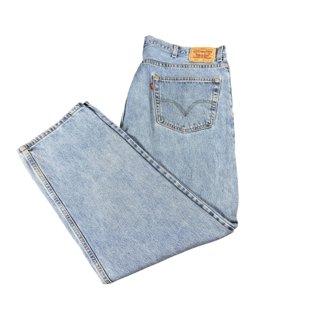 Levis 550 Relaxed Fit Tapered Leg Light Wash Denim Jeans Mens 42x32 Blue
